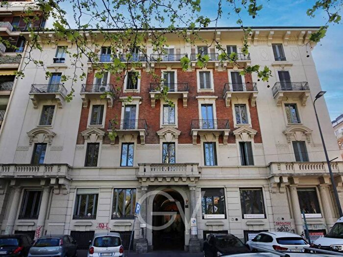 Appartamento trilocale in affitto in Piazza Grandi, Porta Vittoria, Milano