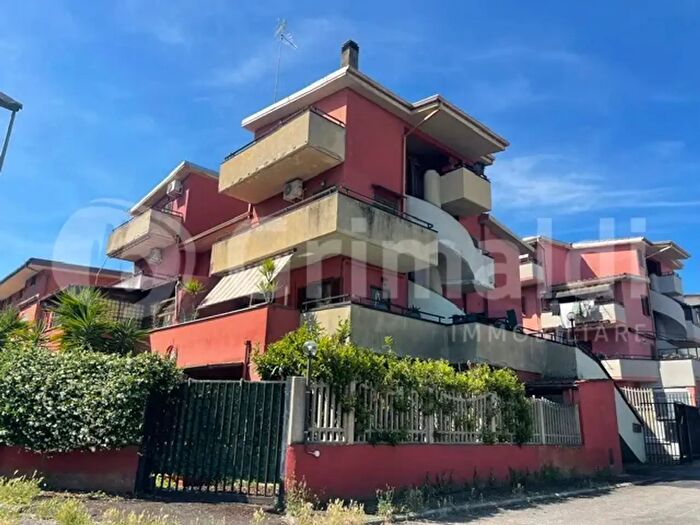 Appartamento trilocale in vendita in Via Caravaggio, Fonte Nuova