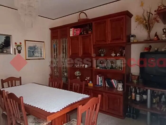 Appartamento trilocale in vendita in Via De Lisio, Campobasso