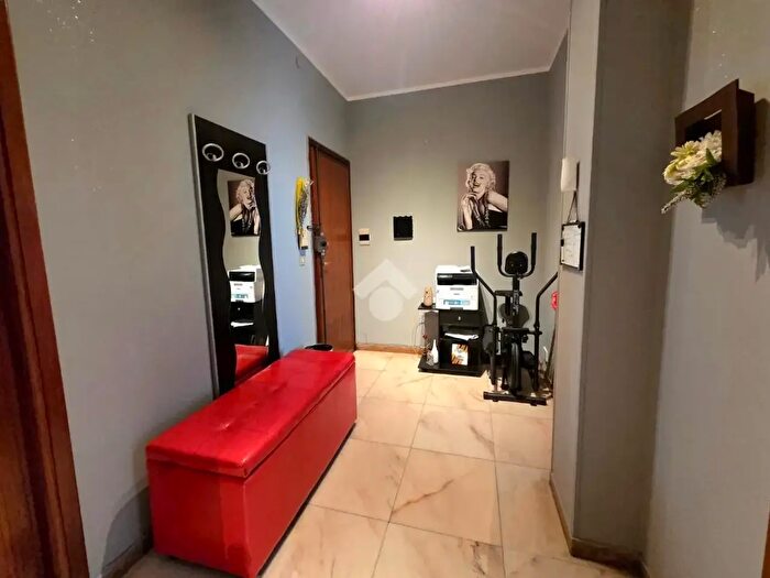 Appartamento trilocale in vendita in Via Pertinace Publio Elvio, Torino