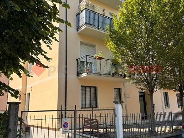Appartamento trilocale in affitto in Via Frescobaldi, Reggio nell'Emilia