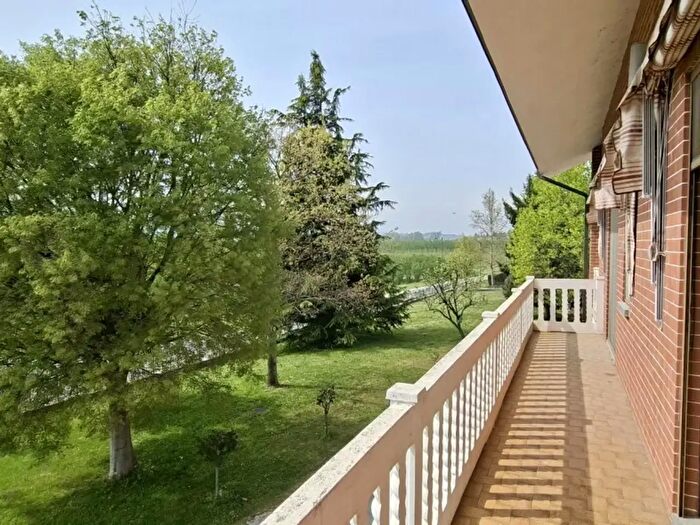Appartamento con 5 locali in vendita in Strada Valle Talloria, Grinzane Cavour