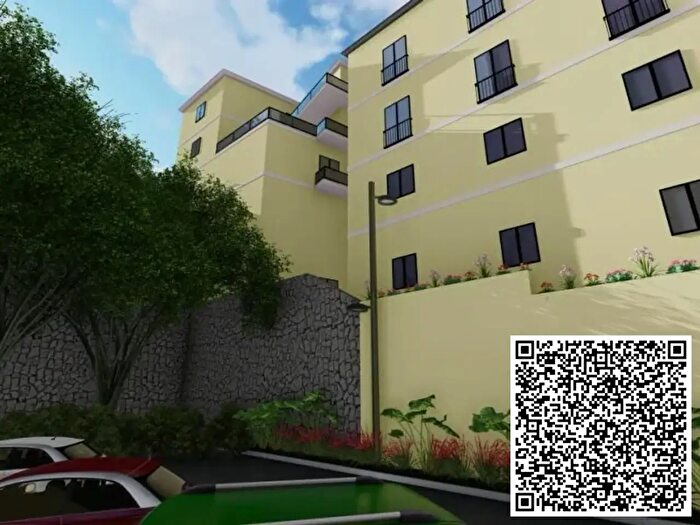 Appartamento trilocale in vendita in Napoli