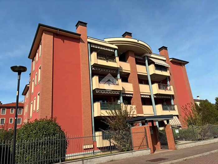 Appartamento quadrilocale in vendita in Via Filippo Corridoni, Corbetta