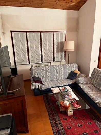 Casa con 6 locali in vendita in Via Benedetto Croce, Reggio Emilia