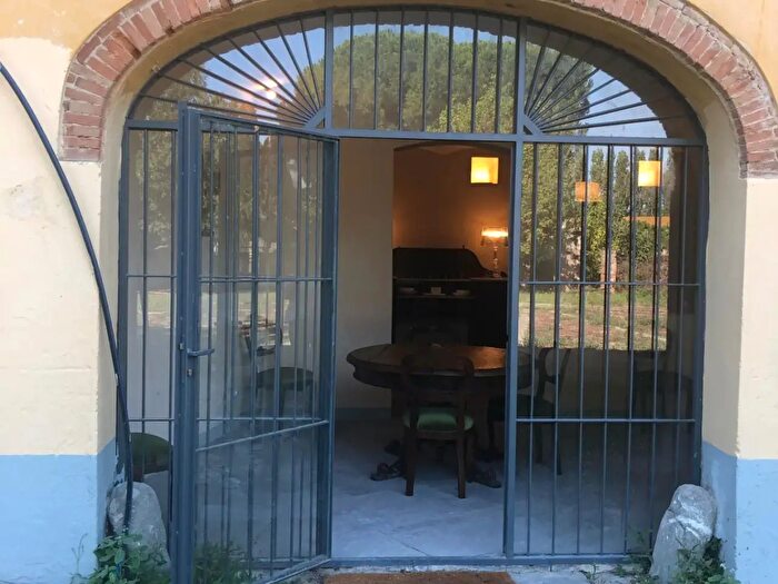 Casa con 9 locali in affitto in Pisa
