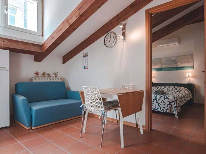 Appartamento bilocale in affitto in Via di Torre Bianca, Borgo Teresiano, Trieste