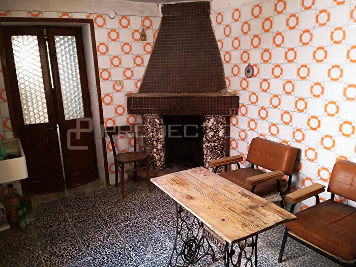 Casa trilocale in vendita in Via Trento, Muro Leccese