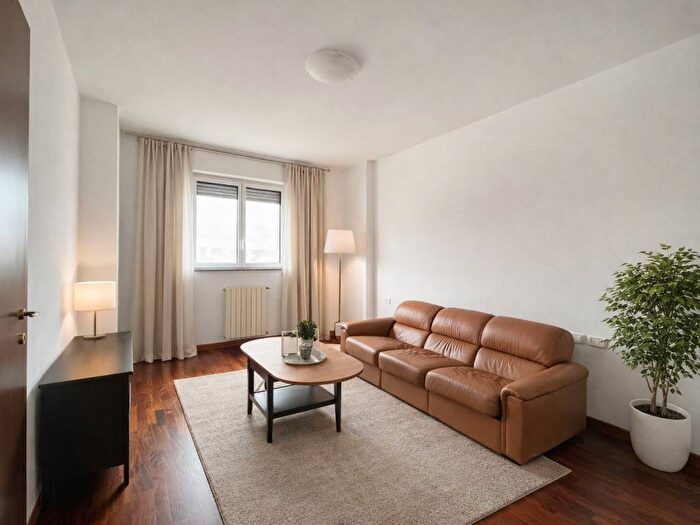 Appartamento trilocale in affitto in Via Tommaso Gulli, Piazzale Siena, Milano