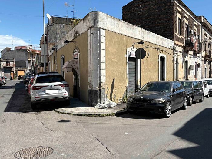 Casa quadrilocale in vendita in Via Caduti del Lavoro Catania, Catania