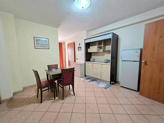 Appartamento bilocale in affitto in Via Steomboli, Catanzaro Lido, Catanzaro