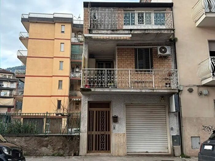 Casa quadrilocale in vendita in Via Virgilio, Cassino