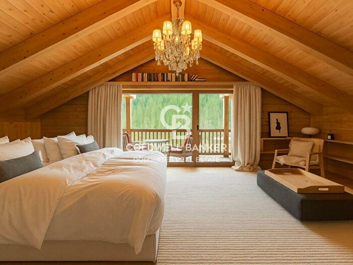 Casa quadrilocale in affitto in Costadedoi, Badia