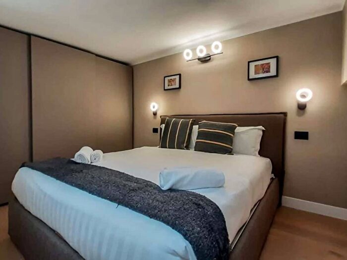 Appartamento bilocale in affitto in Via Aleardo Aleardi, Paolo Sarpi, Milano