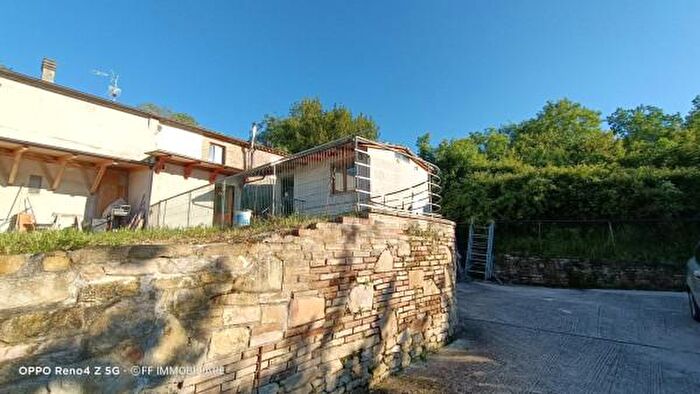 Casa quadrilocale in vendita in Contrada Paese Vecchio, Servigliano