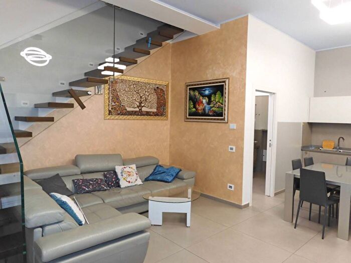 Appartamento trilocale in affitto in Terrazzano, Rho