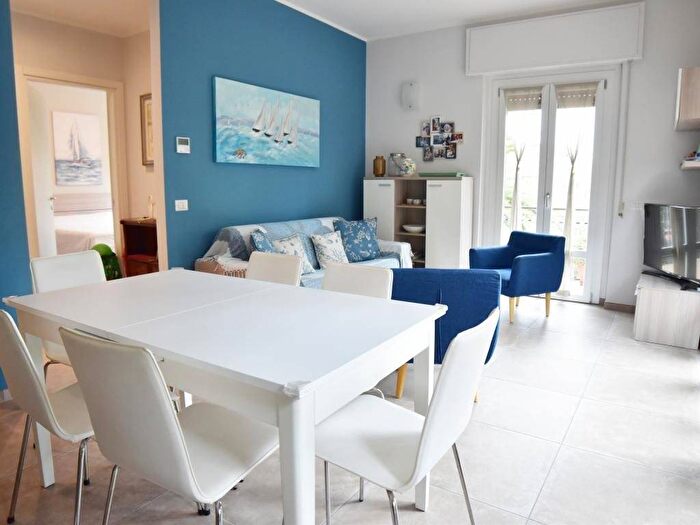 Appartamento quadrilocale in affitto in Via Mario Mascardi, Fenarina Via Neghelli Collina di Ponente, Alassio