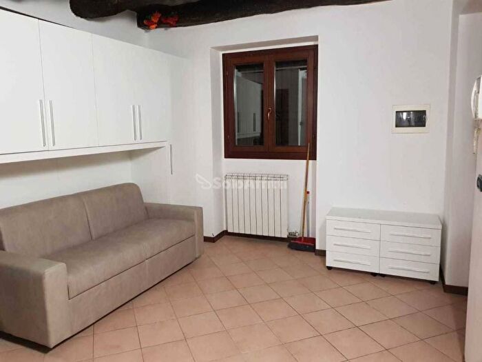 Appartamento monolocale in affitto in Via Portichetto, Desio