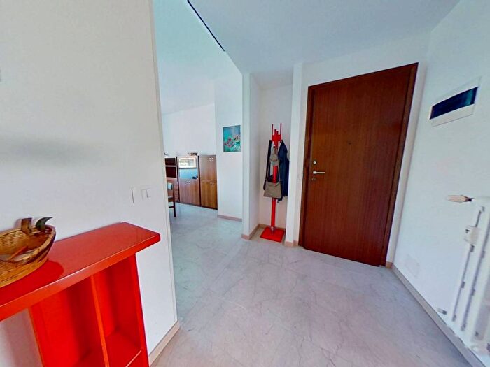 Appartamento trilocale in affitto in Via Vittorio Scialoia, Affori, Milano