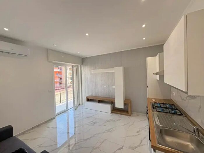 Appartamento bilocale in vendita in Strada San Martino, Sanremo