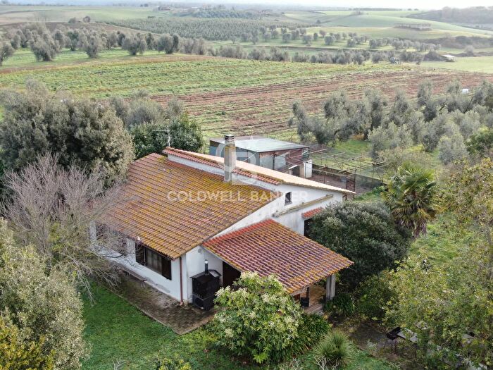 Casa trilocale in vendita in Strada Provinciale Doganella Snc, Canino