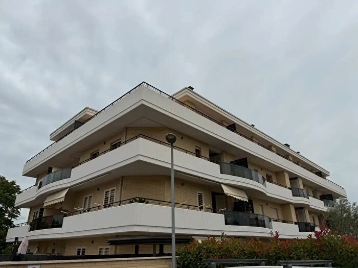 Appartamento bilocale in vendita in Via di Quarto Rubbie, Roma