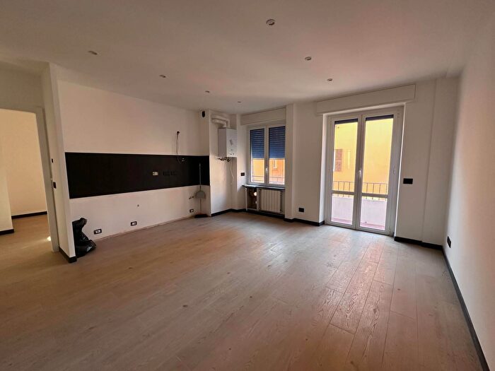 Appartamento trilocale in affitto in Via Martiri di Cefalonia, Genova