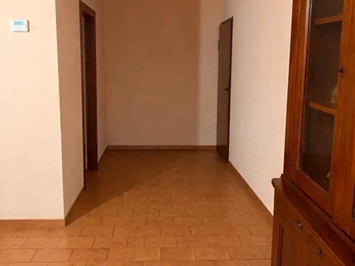 Appartamento trilocale in vendita in Via Meucci, Rescaldina