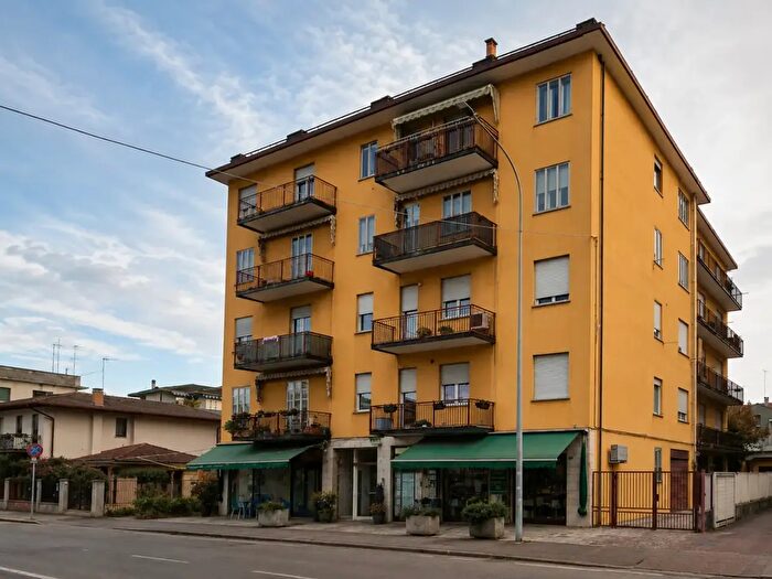 Appartamento trilocale in vendita in Viale Jacopo dal Verme, Vicenza