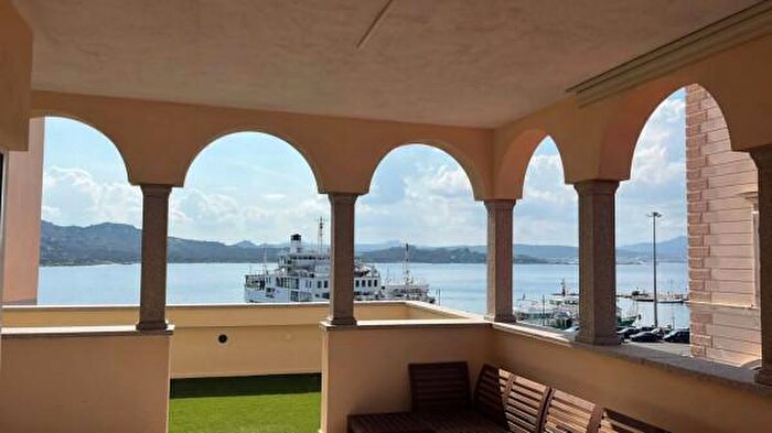 Appartamento in vendita in Via Domenico Azuni, La Maddalena