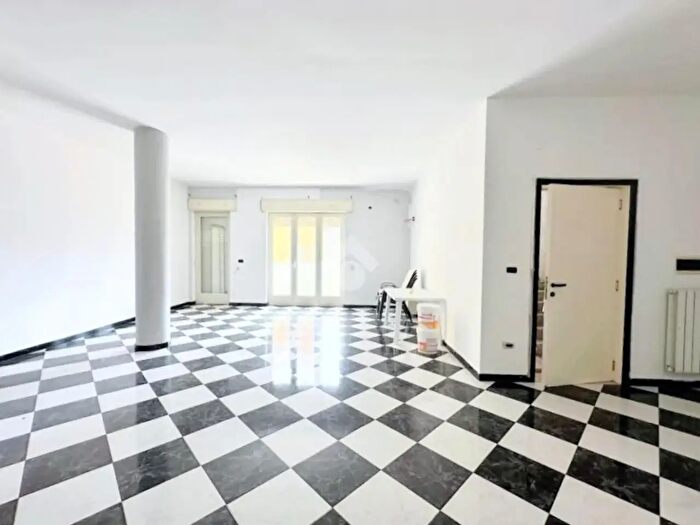 Casa quadrilocale in vendita in Via Montello, Manduria