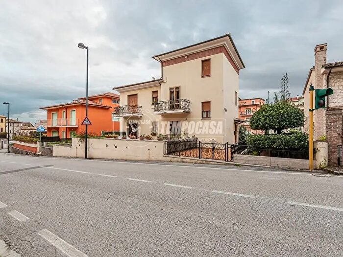 Appartamento con 5 locali in vendita in Via Flaminia, Numana