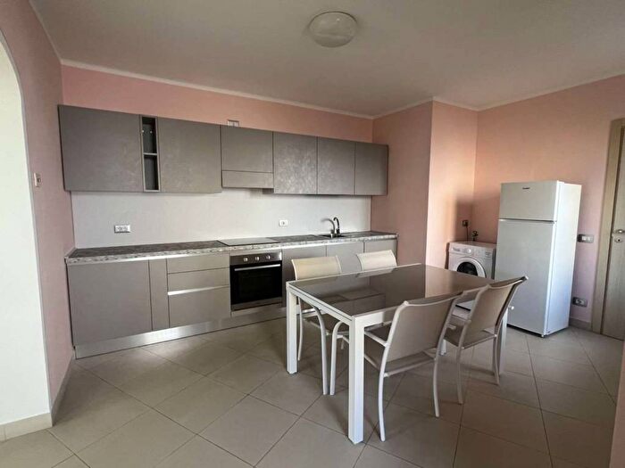 Appartamento bilocale in affitto in Via Roma, Centro, Pray