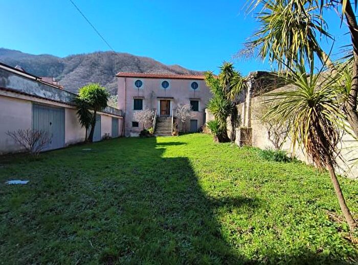 Casa trilocale in vendita in Via Isonzo, Giffoni Valle Piana