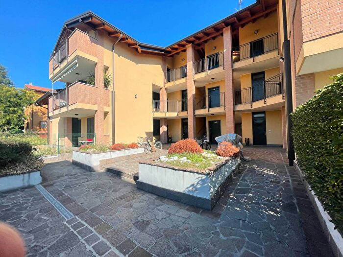 Appartamento bilocale in affitto in via menotti, Cascina del Bruno, Arcore