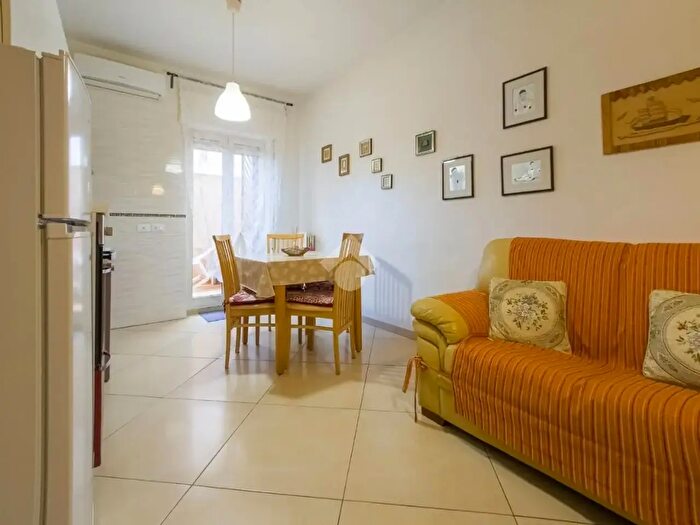 Appartamento trilocale in vendita in Via delle Cisterne, Manfredonia