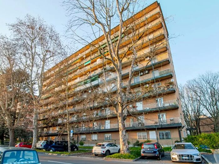 Appartamento bilocale in vendita in Via Marco Cremosano, Milano