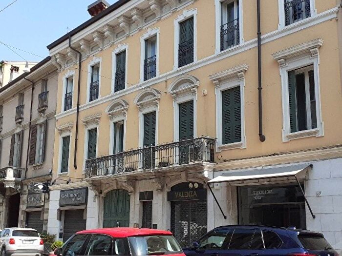 Appartamento monolocale in affitto in Corso Martiri della Libertà, Loggia Garibaldi, Brescia