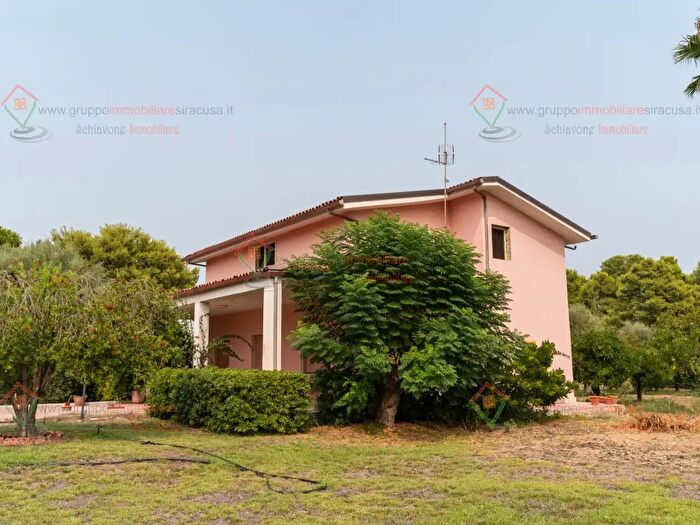 Casa quadrilocale in vendita in Siracusa