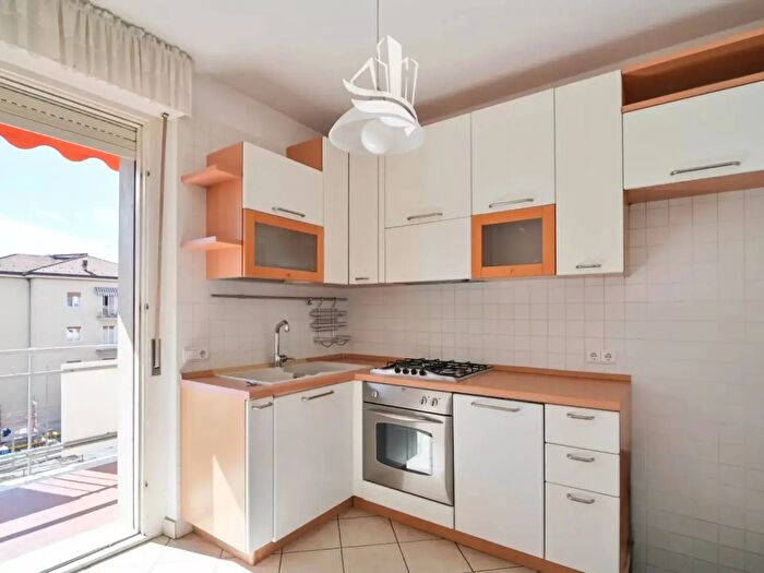 Appartamento quadrilocale in vendita in Via Capri, Bolzano