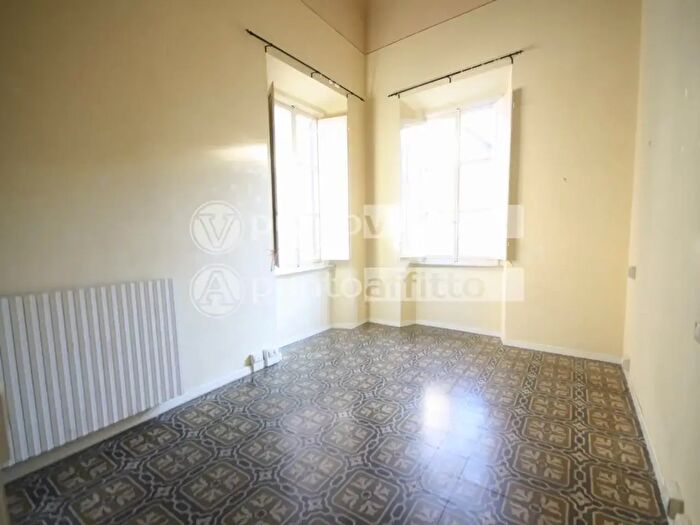 Appartamento con 5 locali in affitto in Lucca