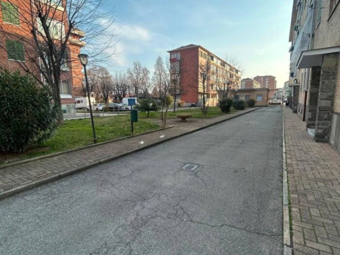 Appartamento trilocale in affitto in Piazza Fabio Filzi, Nizza Millefonti, Torino
