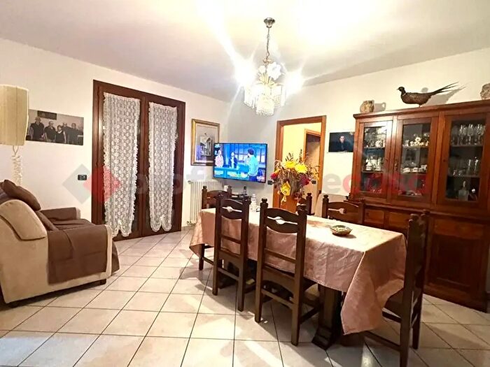 Appartamento trilocale in vendita in Reggio Emilia