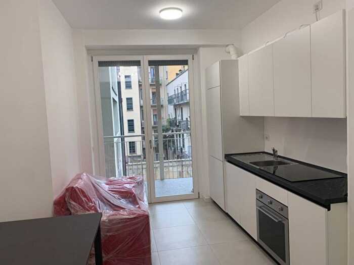 Appartamento trilocale in affitto in Via Giacomo Venezian, Città Studi, Milano