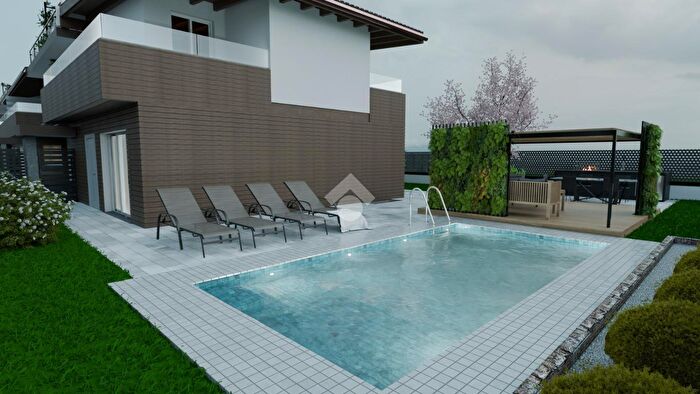 Casa quadrilocale in vendita in Via Mornerina, Monza