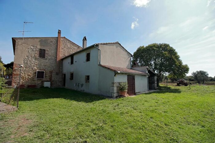Casa trilocale in vendita in Strada di Siano, Amelia
