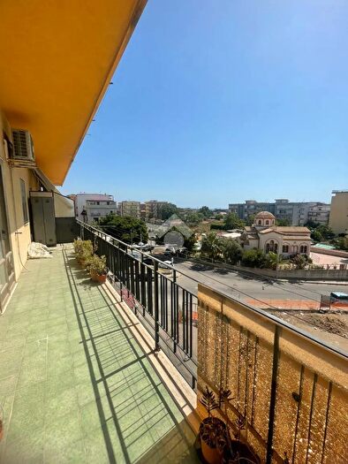 Appartamento quadrilocale in vendita in Via Sbarre Centrali, Reggio Calabria