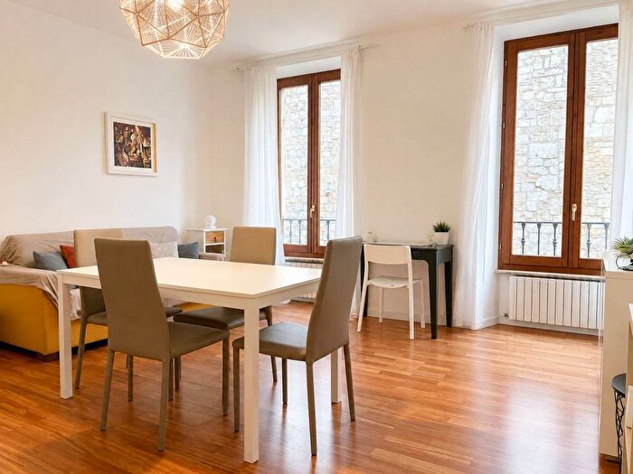 Appartamento trilocale in affitto in Corso Giuseppe Mazzini, Ascoli Piceno