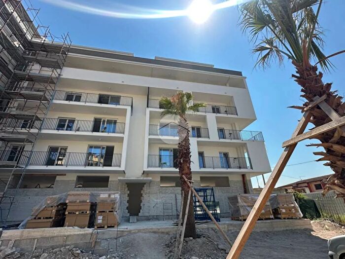 Appartamento quadrilocale in vendita in Viale Paul Harris, San Nicola La Strada