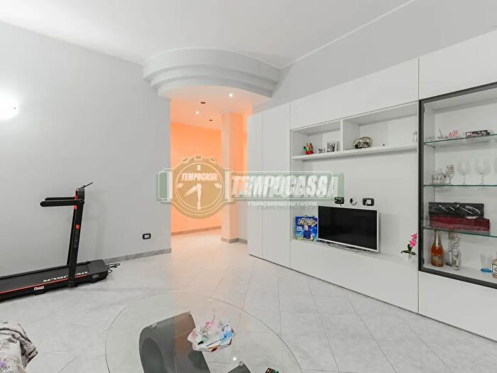 Appartamento trilocale in vendita in Viale Trieste, Azzano San Paolo